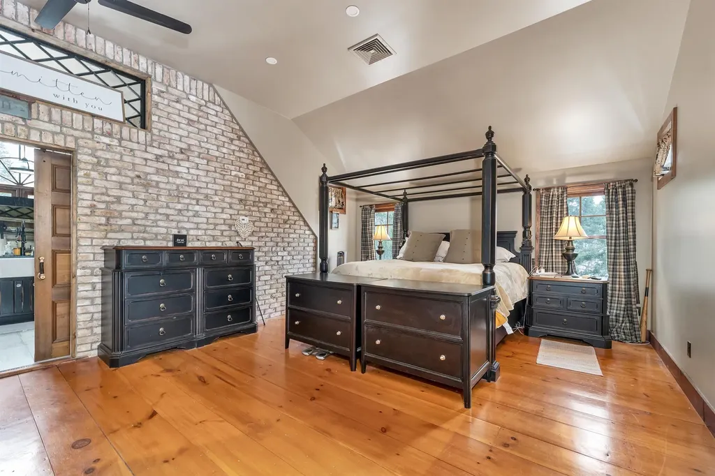 117 Hayes Road Alton NH 03809