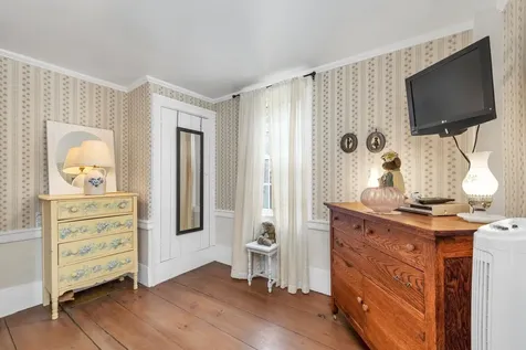 117 Hayes Road Alton NH 03809