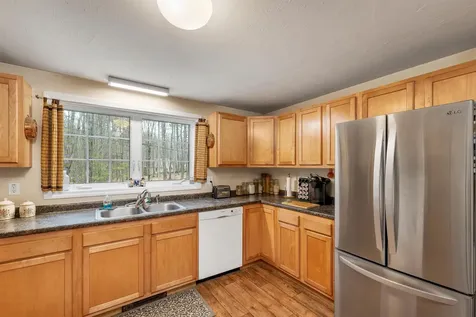 110 Canterbury Shore Drive Canterbury NH 03224