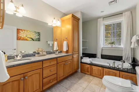 9 Hoyt Pond Road Madbury NH 03823