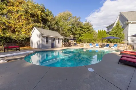 9 Hoyt Pond Road Madbury NH 03823