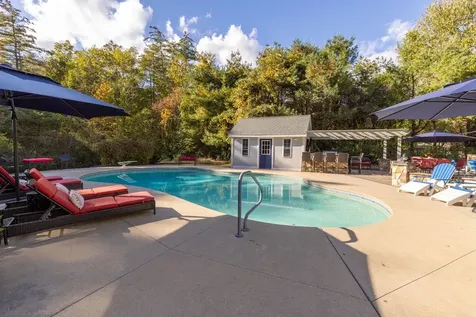 9 Hoyt Pond Road Madbury NH 03823