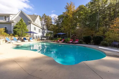 9 Hoyt Pond Road Madbury NH 03823