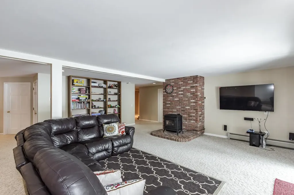 57 Greensward Drive Grantham NH 03753