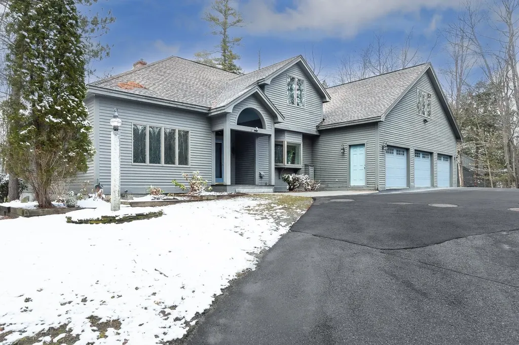 57 Greensward Drive Grantham NH 03753