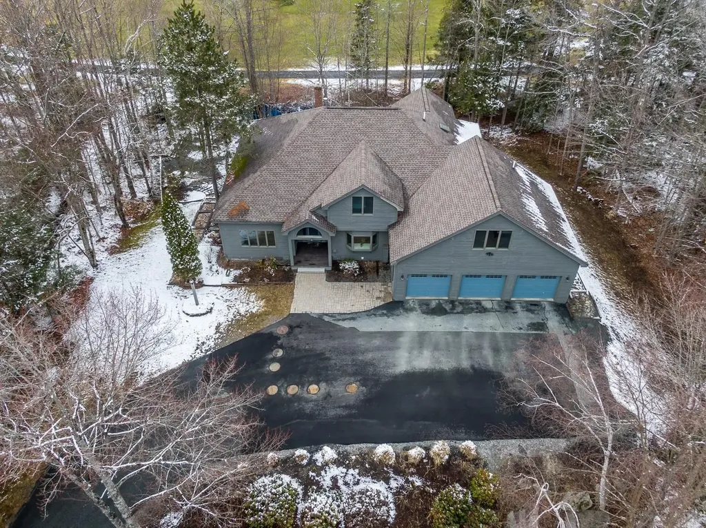 57 Greensward Drive Grantham NH 03753