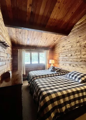 10 East Village Circle Wilmington VT 05363