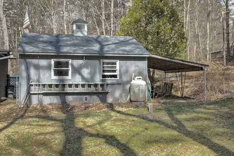 13 Banks Road Gilsum NH 03448