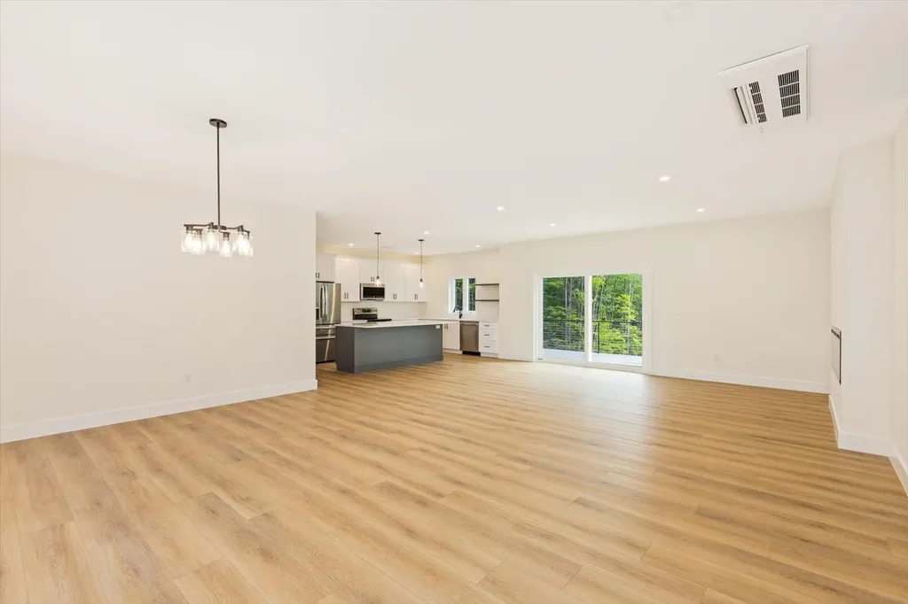 7 Spring Hill Road Hancock NH 03449