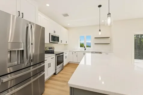 7 Spring Hill Road Hancock NH 03449