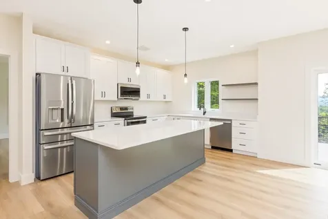 7 Spring Hill Road Hancock NH 03449