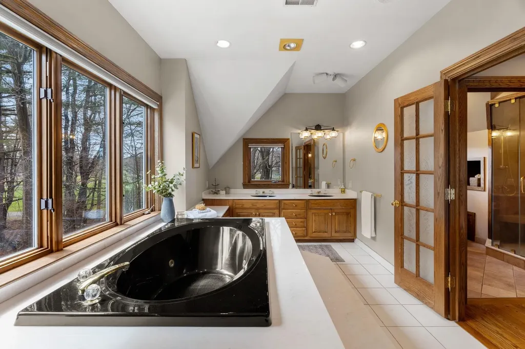 15 Richardson Road Hollis NH 03049