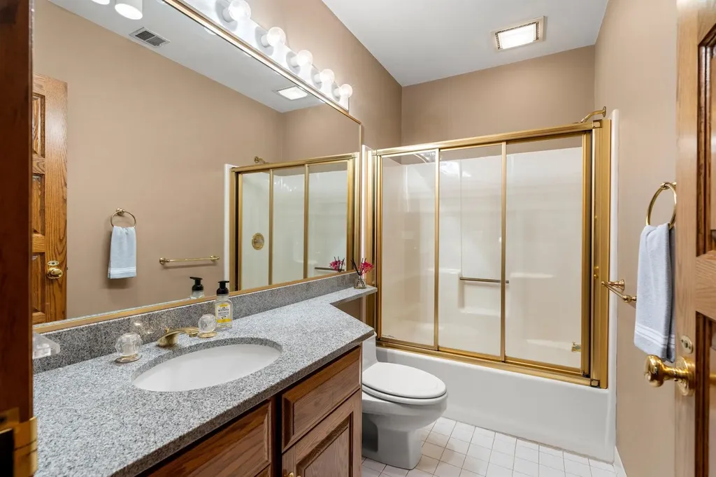 15 Richardson Road Hollis NH 03049