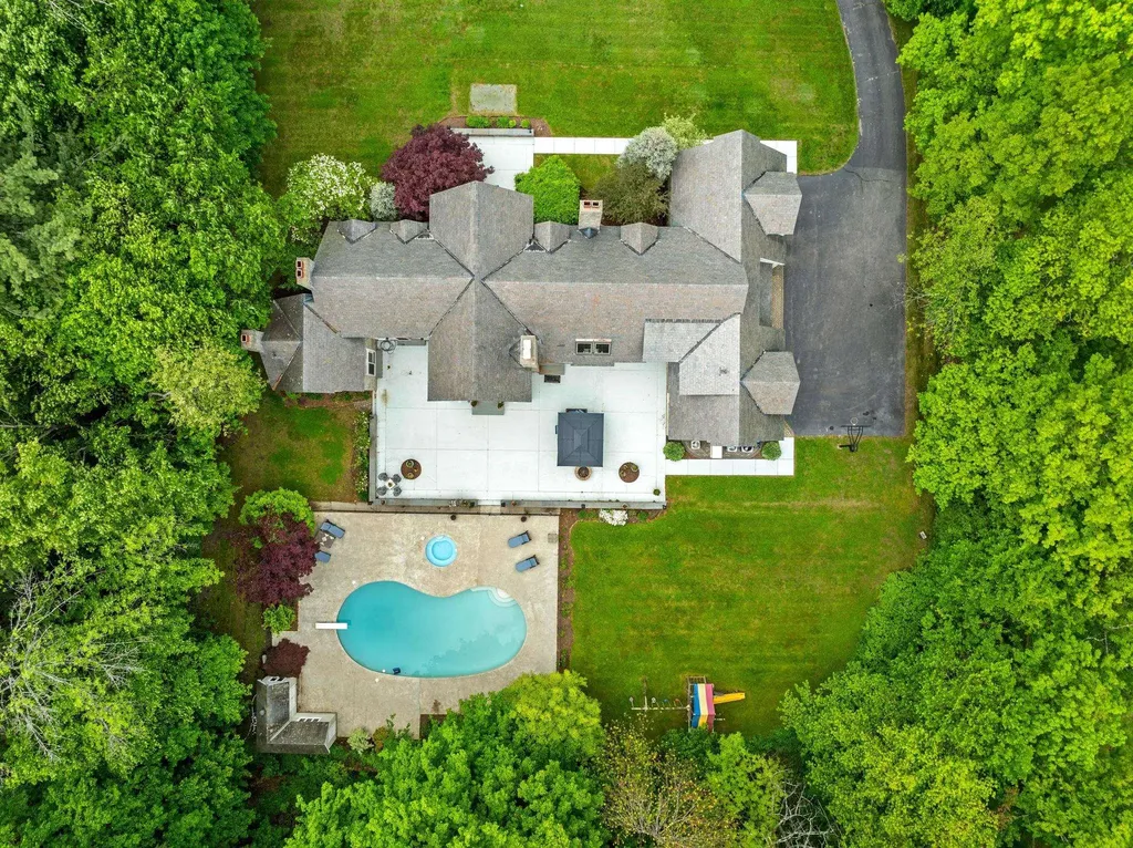 15 Richardson Road Hollis NH 03049