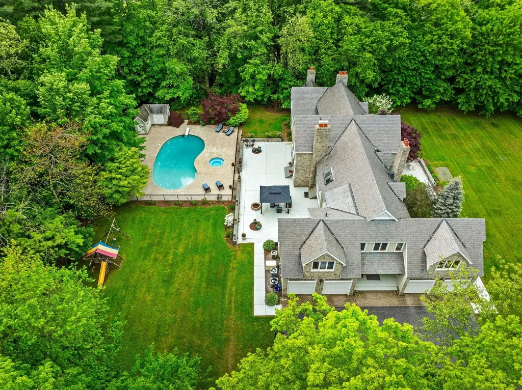 15 Richardson Road Hollis NH 03049