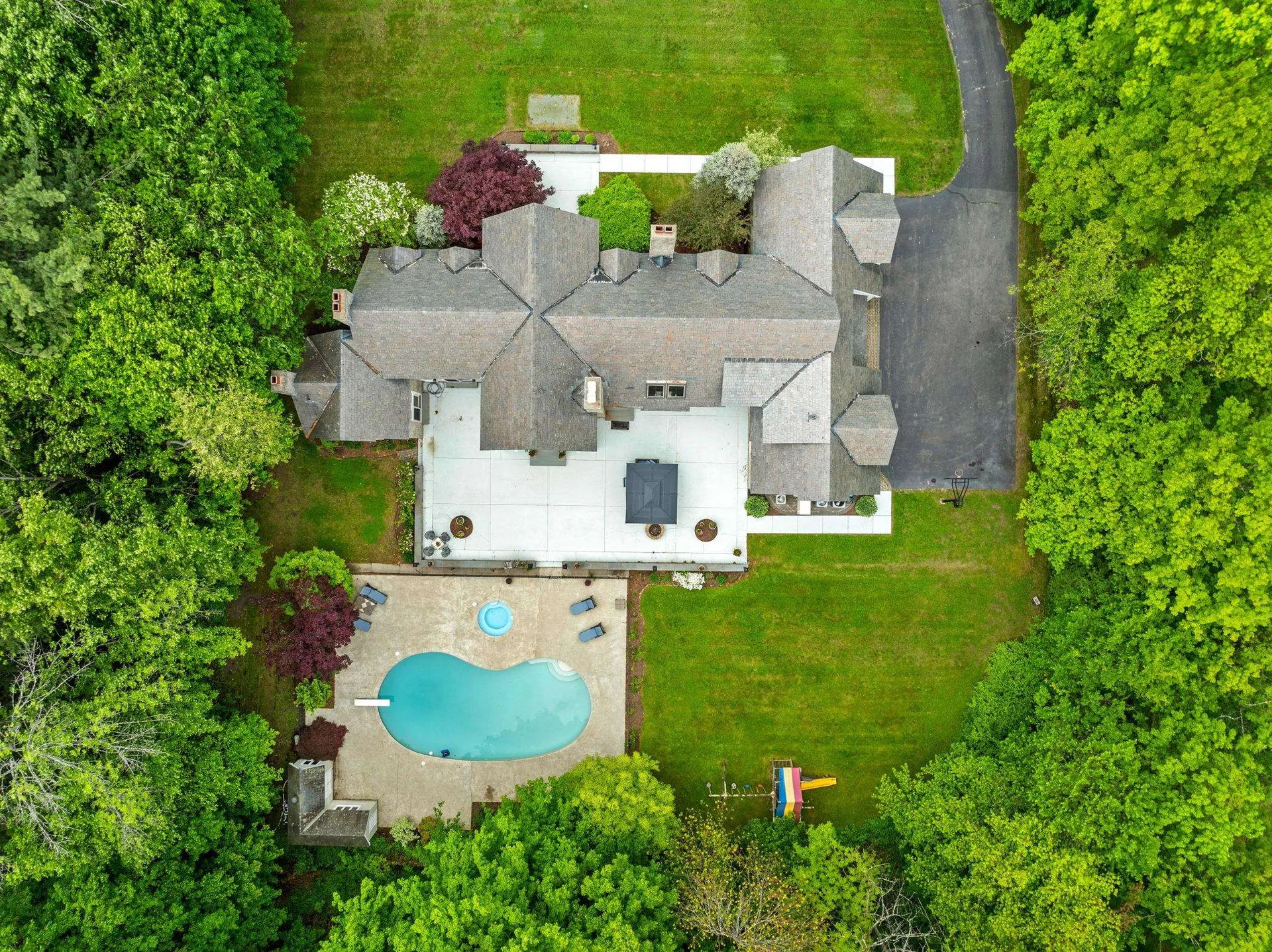 15 Richardson Road Hollis NH 03049