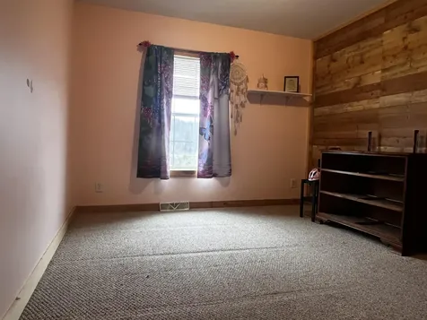 140 Deer Creek Lane St. Johnsbury VT 05819-8103