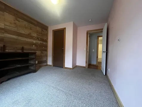 140 Deer Creek Lane St. Johnsbury VT 05819-8103