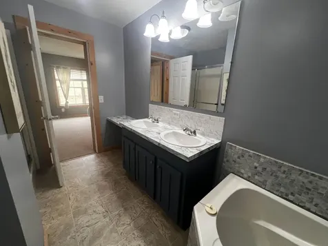 140 Deer Creek Lane St. Johnsbury VT 05819-8103