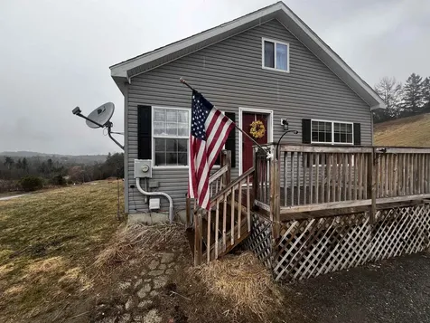 140 Deer Creek Lane St. Johnsbury VT 05819-8103