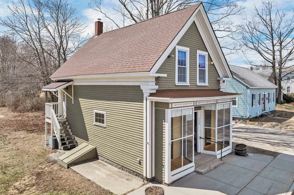 119 Main Street Alton NH 03809