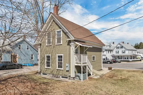 119 Main Street Alton NH 03809