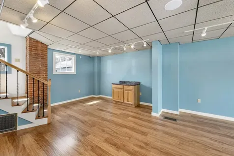 119 Main Street Alton NH 03809