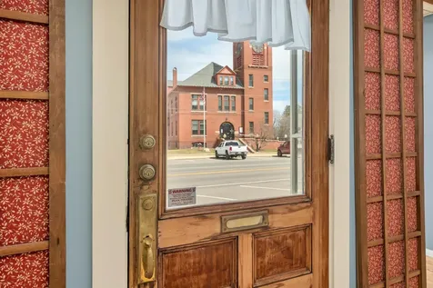 119 Main Street Alton NH 03809