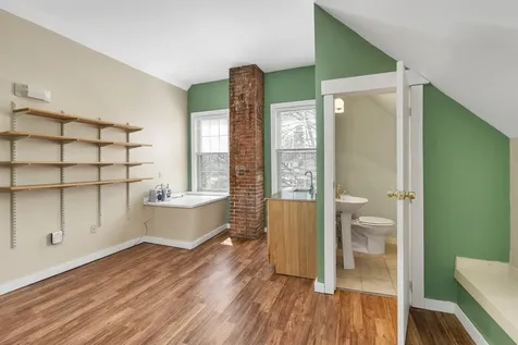 119 Main Street Alton NH 03809