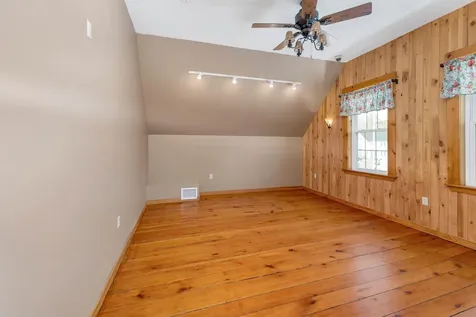 119 Main Street Alton NH 03809