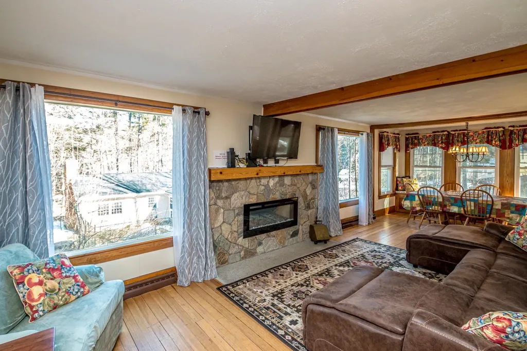 37 Cranmore Road Conway NH 03860