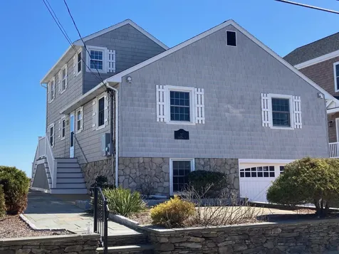 27 Thornton Street Hampton NH 03842