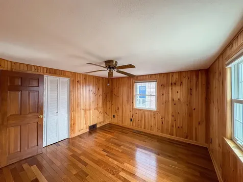 27 Thornton Street Hampton NH 03842