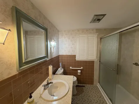 27 Thornton Street Hampton NH 03842