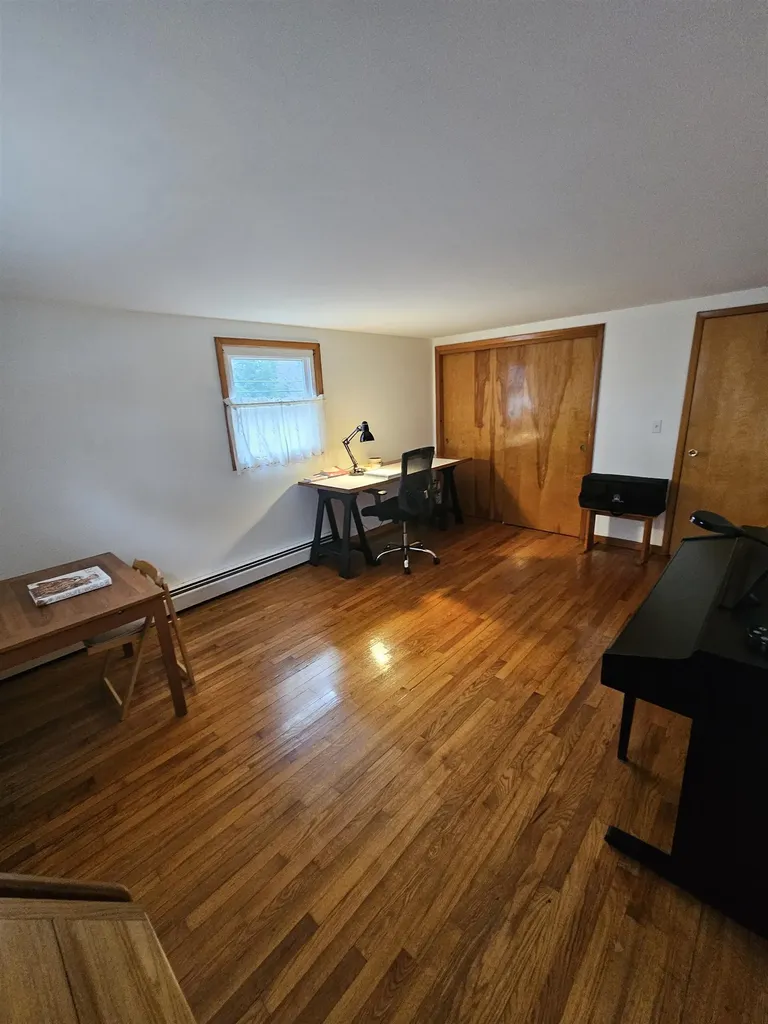 4 Pine Road Bennington VT 05201