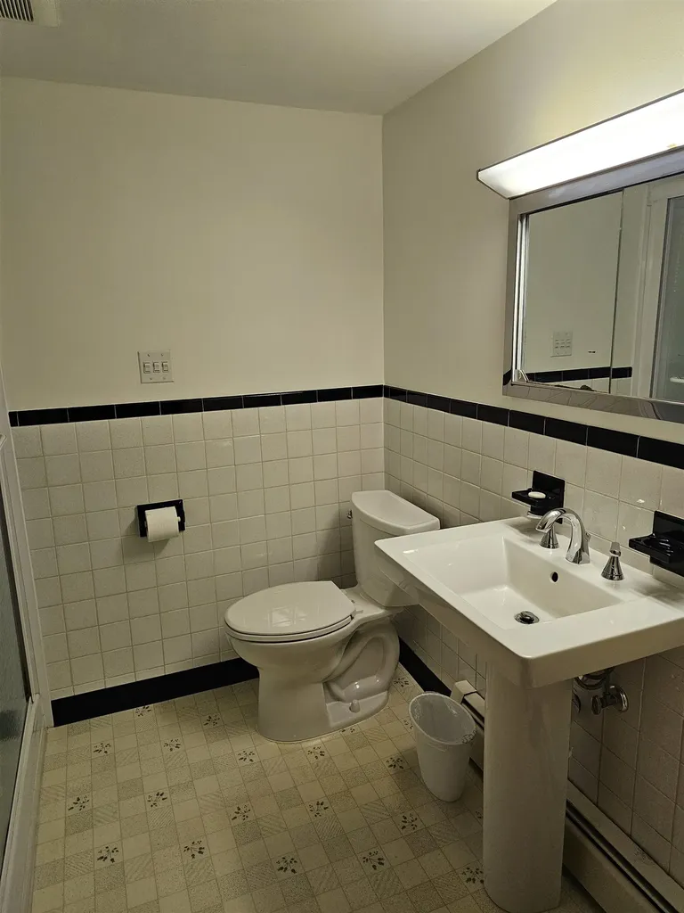 4 Pine Road Bennington VT 05201