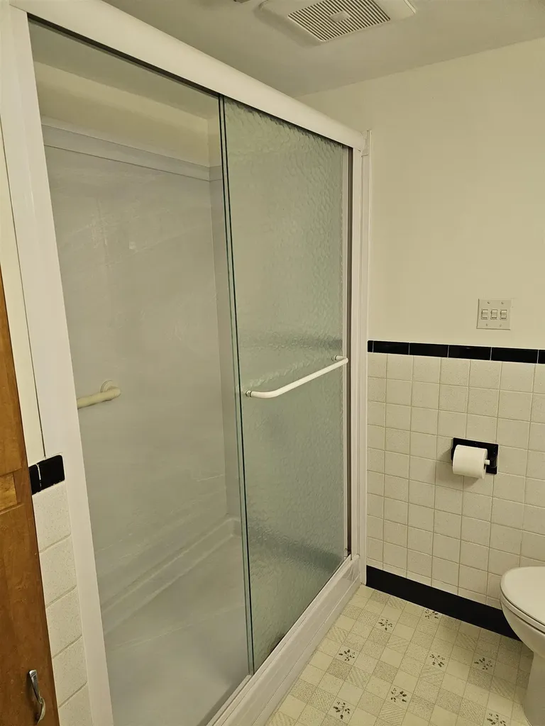 4 Pine Road Bennington VT 05201