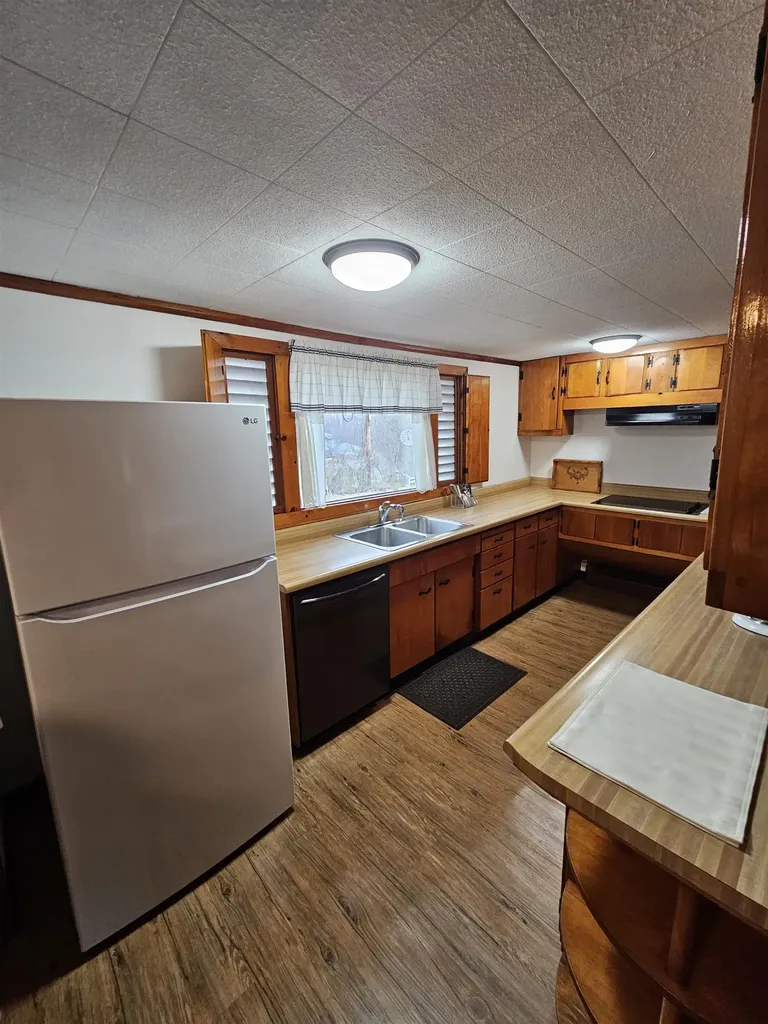 4 Pine Road Bennington VT 05201