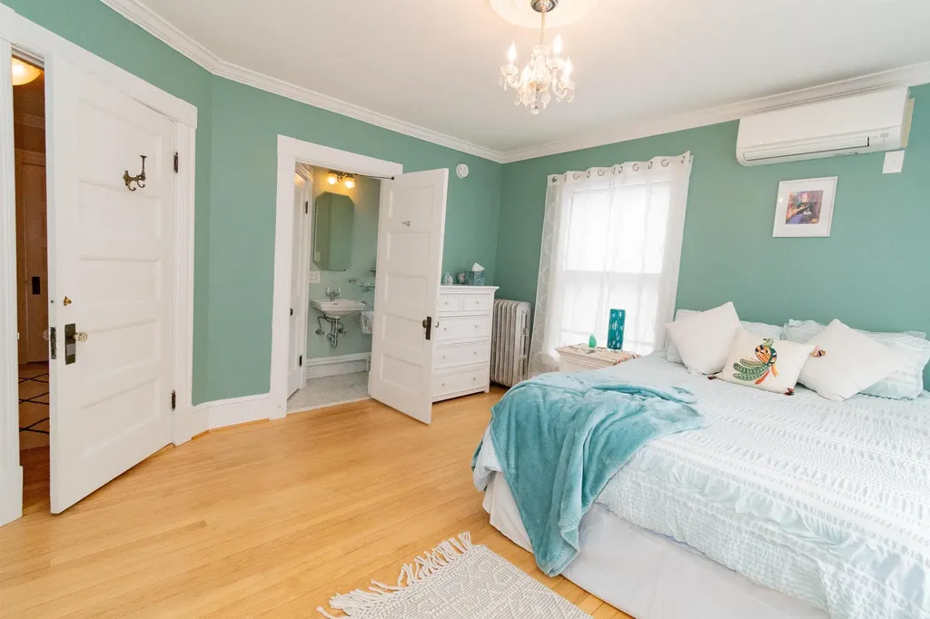 95 N Adams Street Manchester NH 03104