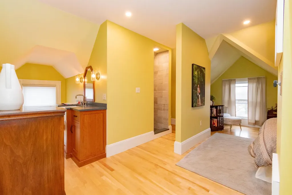 95 N Adams Street Manchester NH 03104