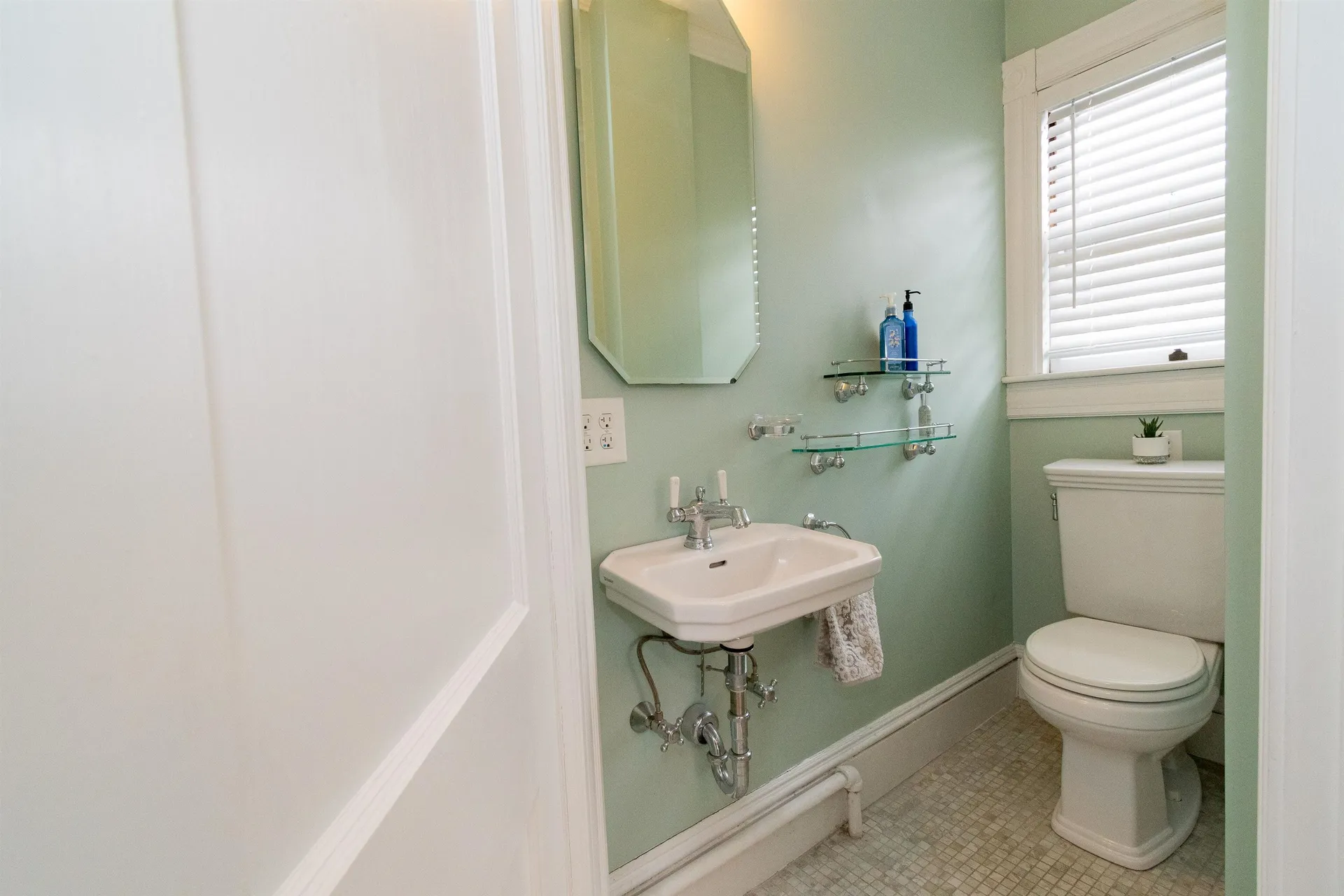 95 N Adams Street Manchester NH 03104