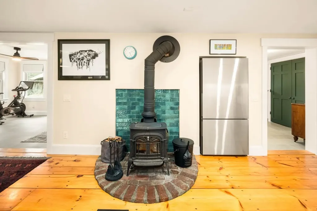 1567 Old Quechee Road Hartford VT 05001