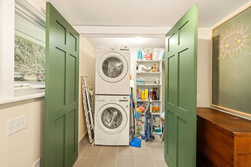 1567 Old Quechee Road Hartford VT 05001