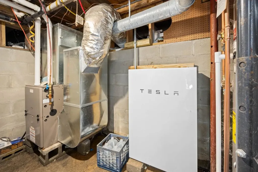 1567 Old Quechee Road Hartford VT 05001