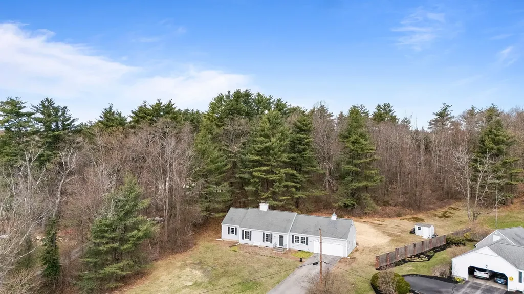 12 Orchard Hill Circle Bedford NH 03110