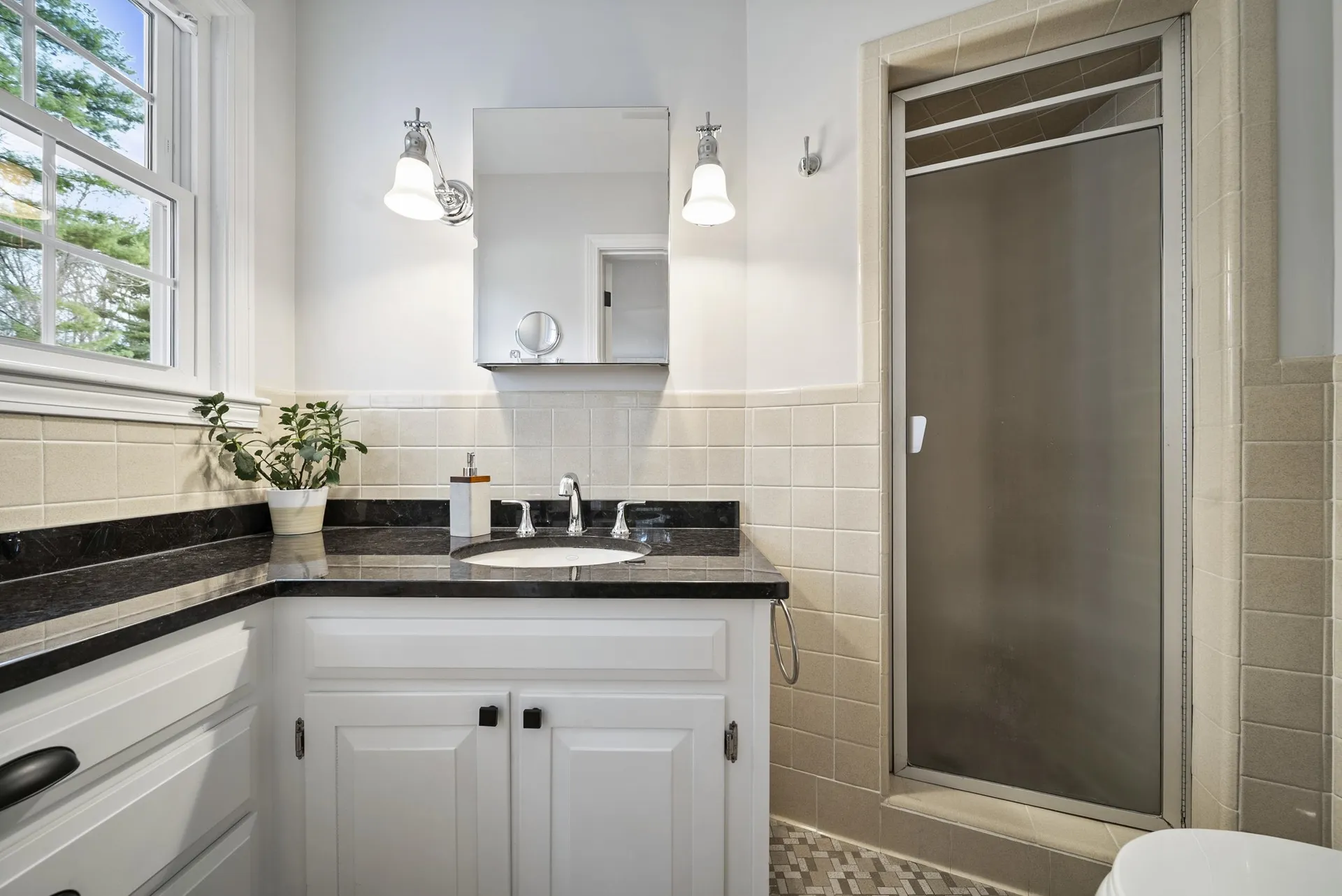 12 Orchard Hill Circle Bedford NH 03110