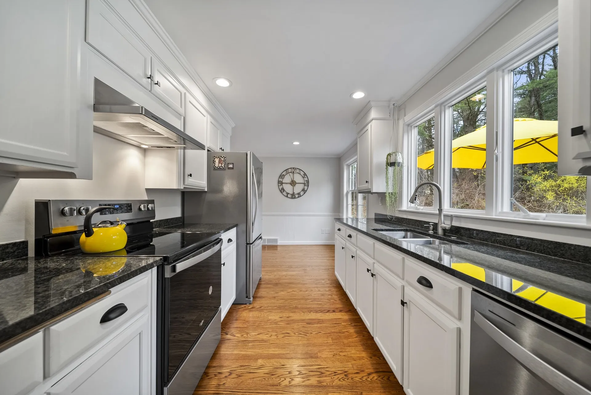 12 Orchard Hill Circle Bedford NH 03110