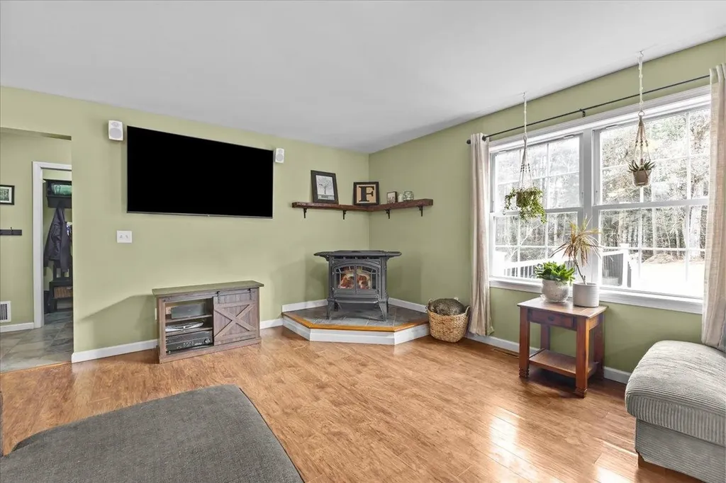 173 Aikey Lane Colchester VT 05446