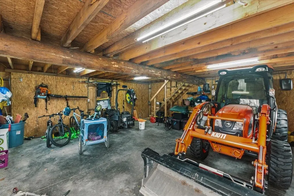 173 Aikey Lane Colchester VT 05446