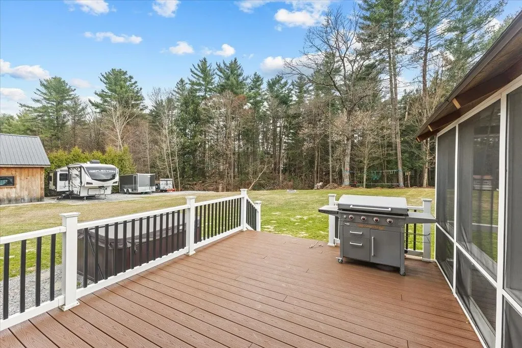 173 Aikey Lane Colchester VT 05446